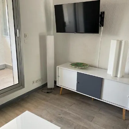 Entre St-raphael Et St-tropez. Pieds Dans L'eau, à Partir De 600 Euros/semaine. Saint Aygulf