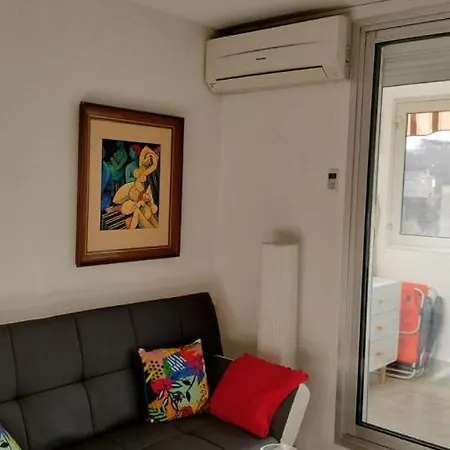 Appartement Entre St-raphael Et St-tropez. Pieds Dans L'eau, à Partir De 600 Euros/semaine.