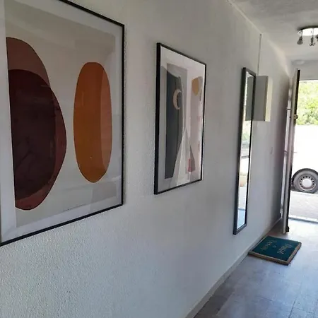 Entre St-raphael Et St-tropez. Pieds Dans L'eau, A Partir De 600 Euros/semaine. *